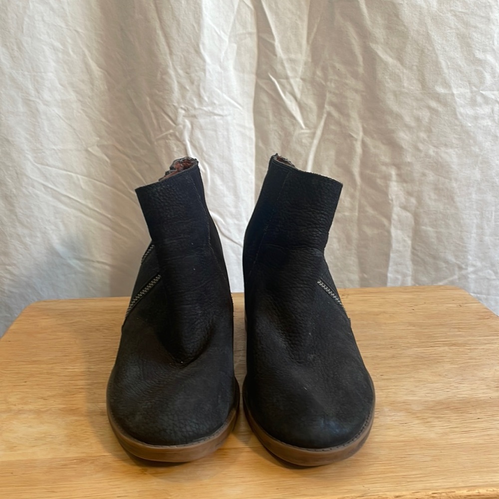 Lucky brand ankle boots